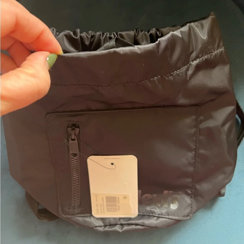 🖤 Levi’s® Mini Seasonal Backpack – Brand New